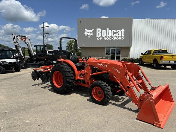Kubota L4701 with LA765 Loader